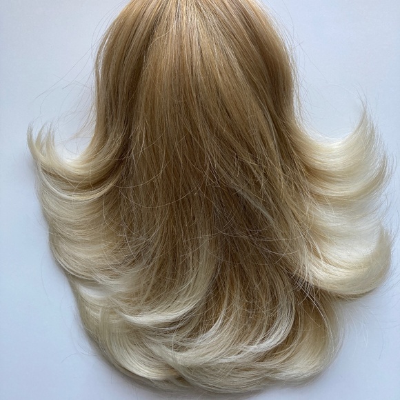 🆕 LAYERED FLIP PONYTAIL BLONDE HUES - Picture 2 of 5